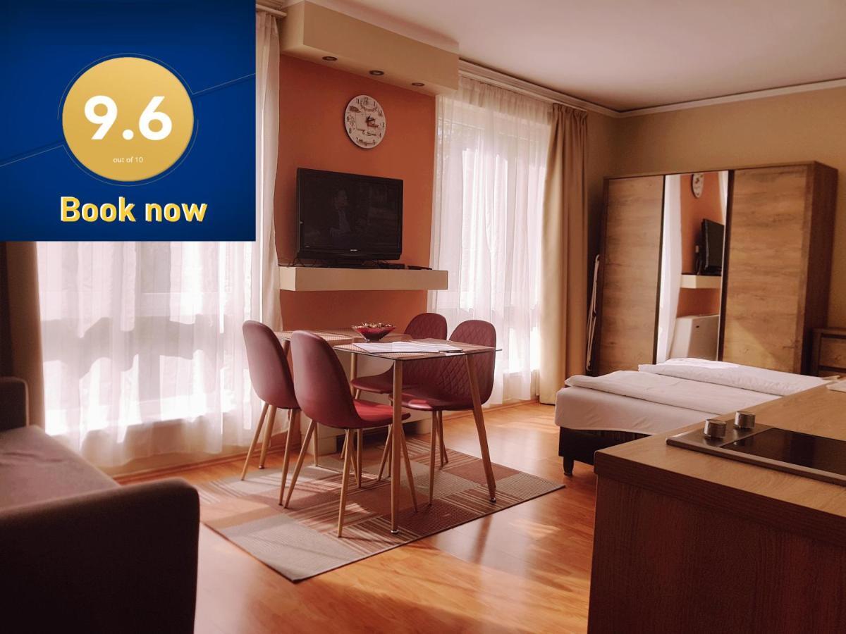 Lola Studio Apartman Хайдусобосло Экстерьер фото